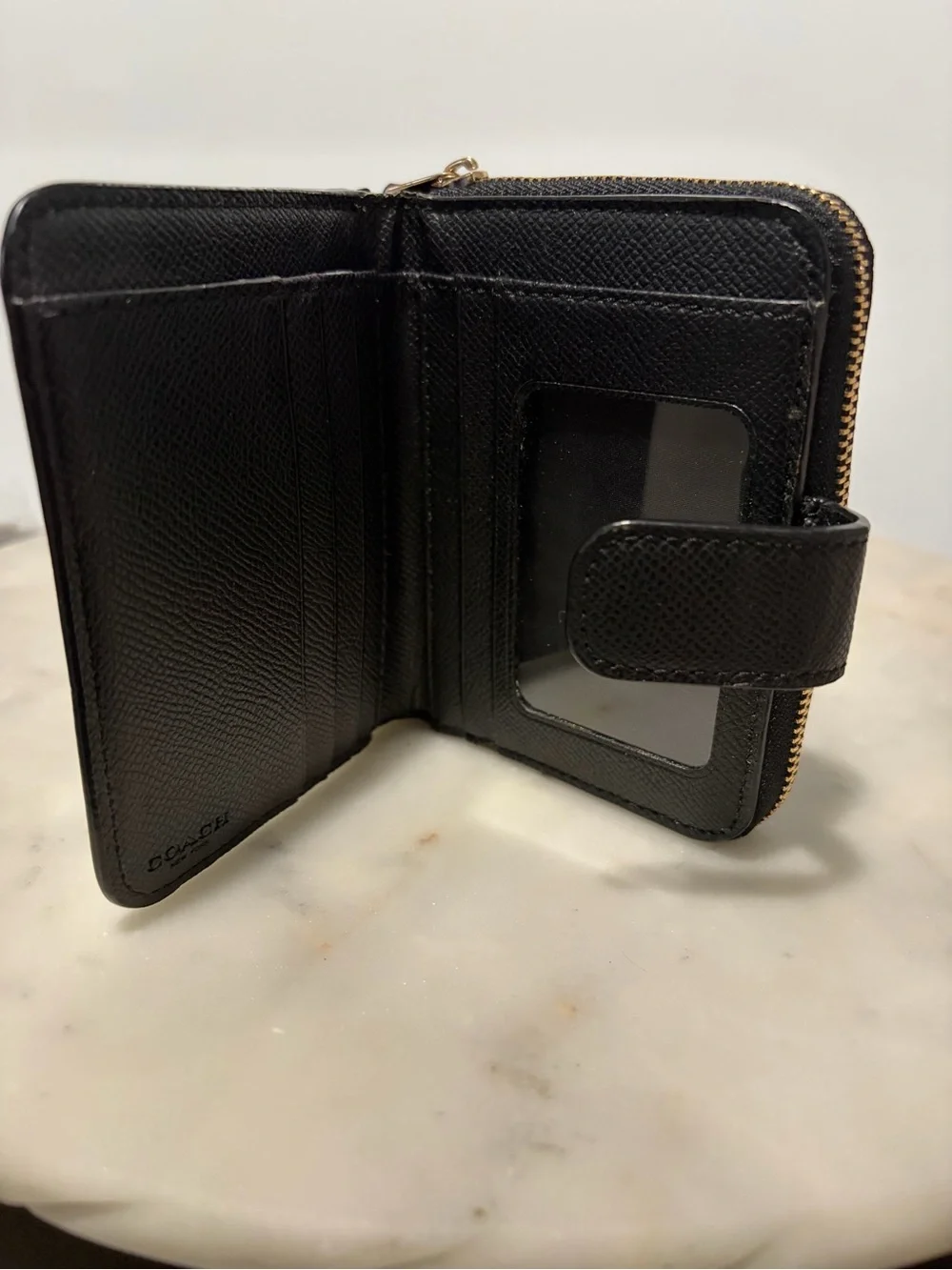 Coach Signature Zip-Around Women's Wallet Brown Gold Logo Accents Credit Card